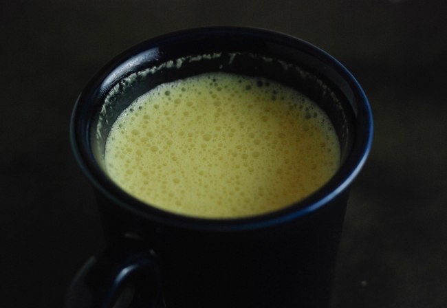 Golden turmeric ginger milk@wendyellenthomas.com-4