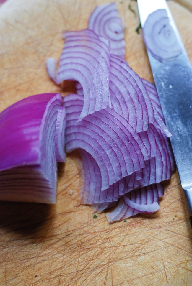 zucchini pasta, kalamatas, sundried tomato and basil-4